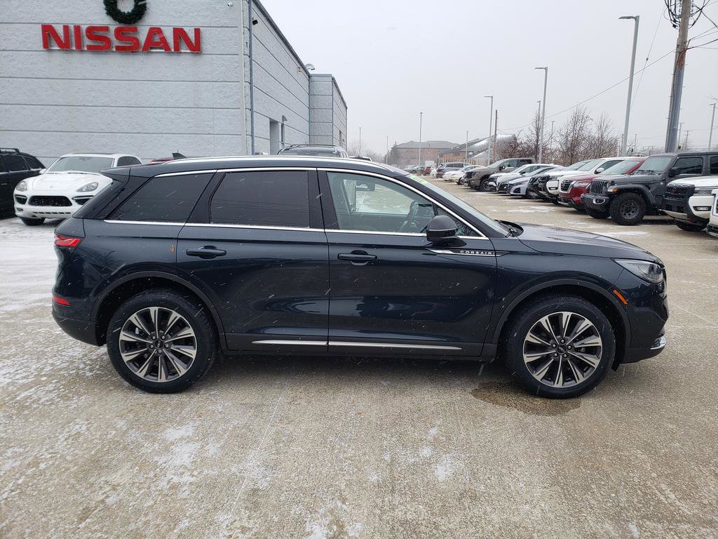 Used 2021 Lincoln Corsair Reserve w/ Elements Package image 11