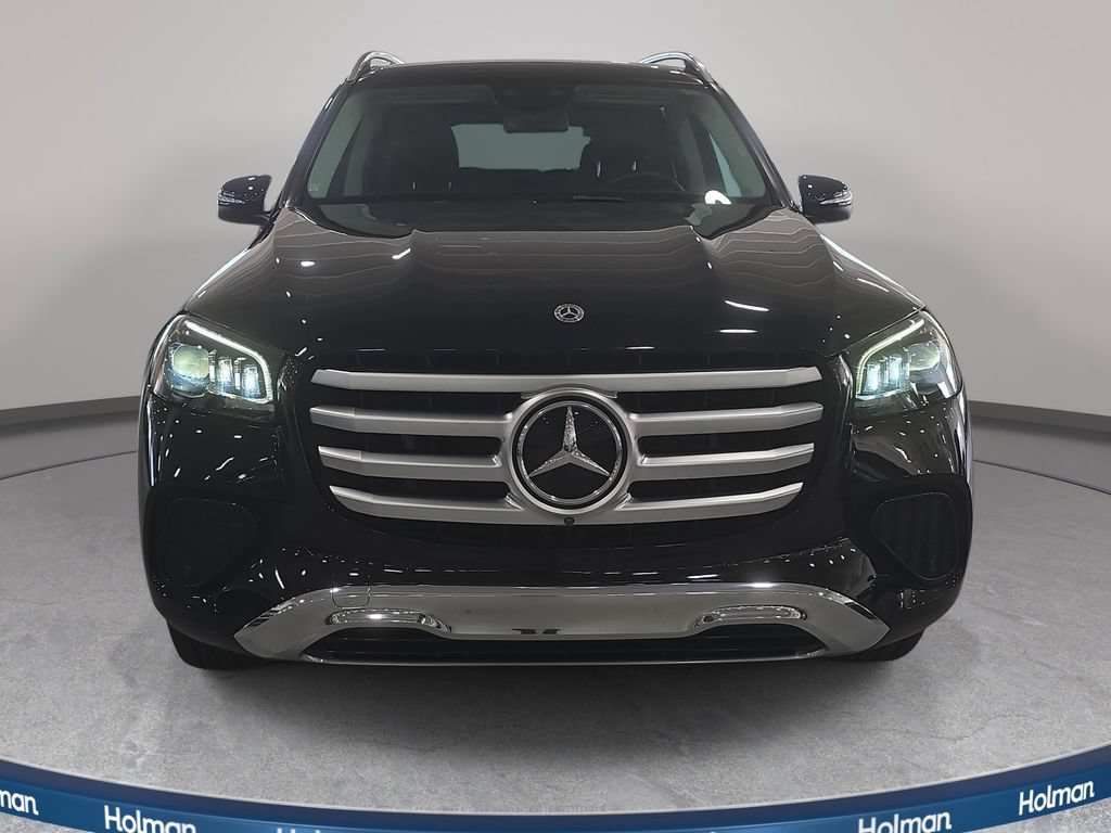 Used 2024 Mercedes-Benz GLS 450 4MATIC image 3