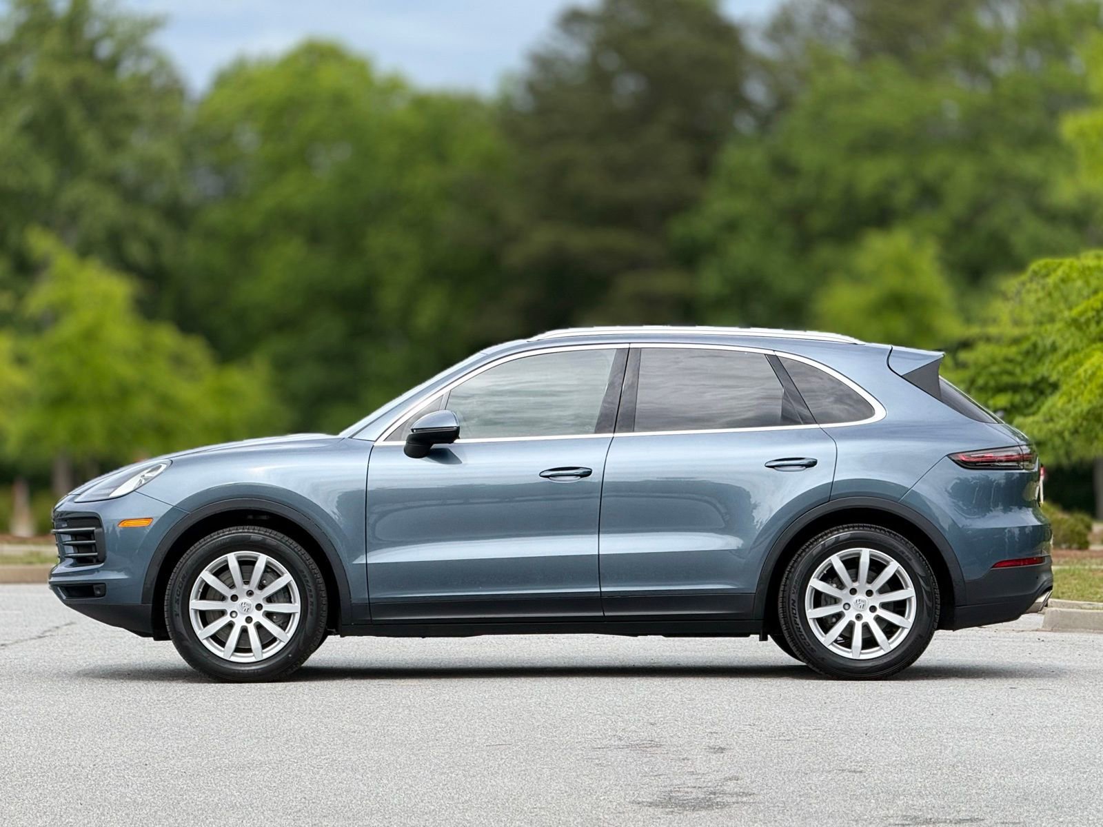 Used 2019 Porsche Cayenne S w/ Premium Package AWD/4WD image 9