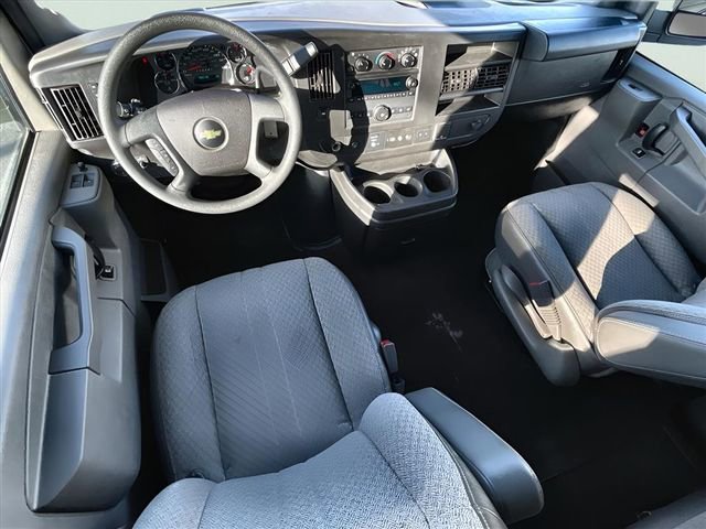 Used 2020 Chevrolet Express 3500 LT w/ LT Preferred Equipment Group image 19