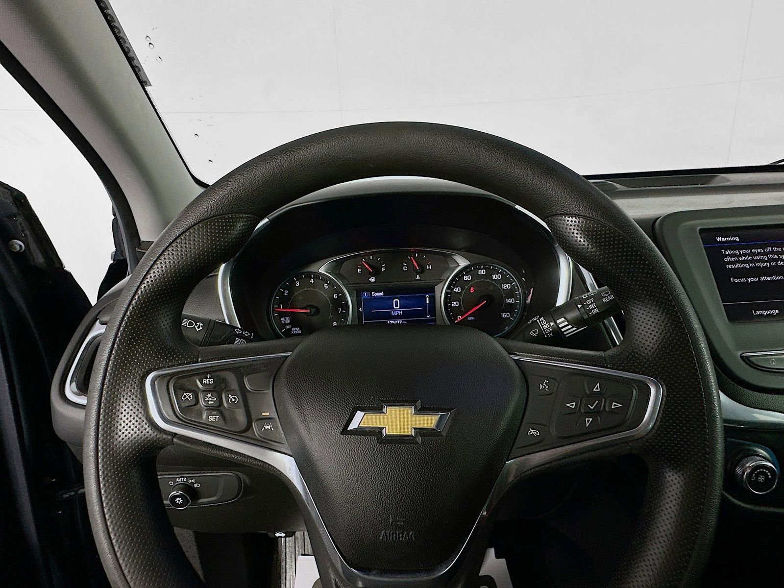 Used 2020 Chevrolet Equinox LT AWD/4WD image 11