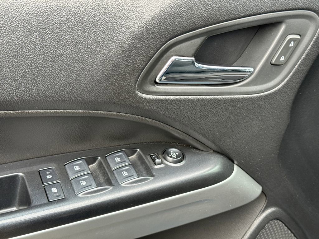 Used 2019 Chevrolet Colorado LT w/ LT Convenience Package RWD image 18