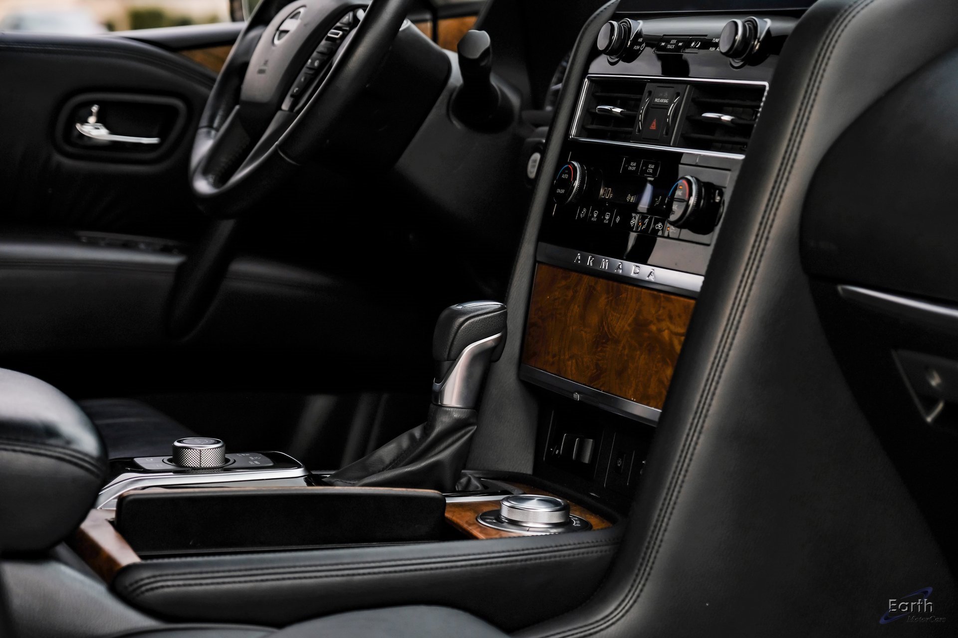 Used 2021 Nissan Armada SL w/ Captain's Chairs Package image 58