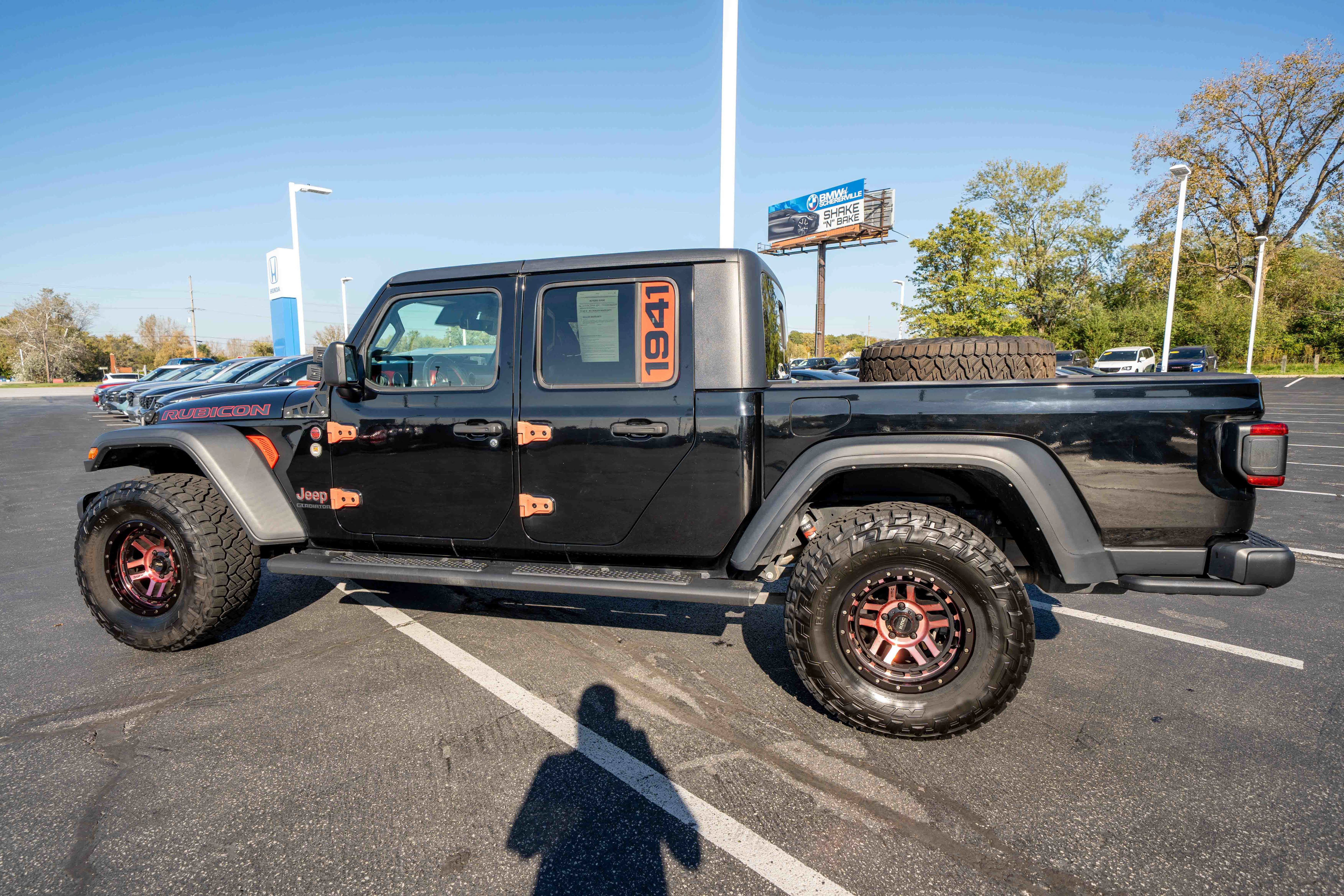 Used 2021 Jeep Gladiator Rubicon AWD/4WD image 4