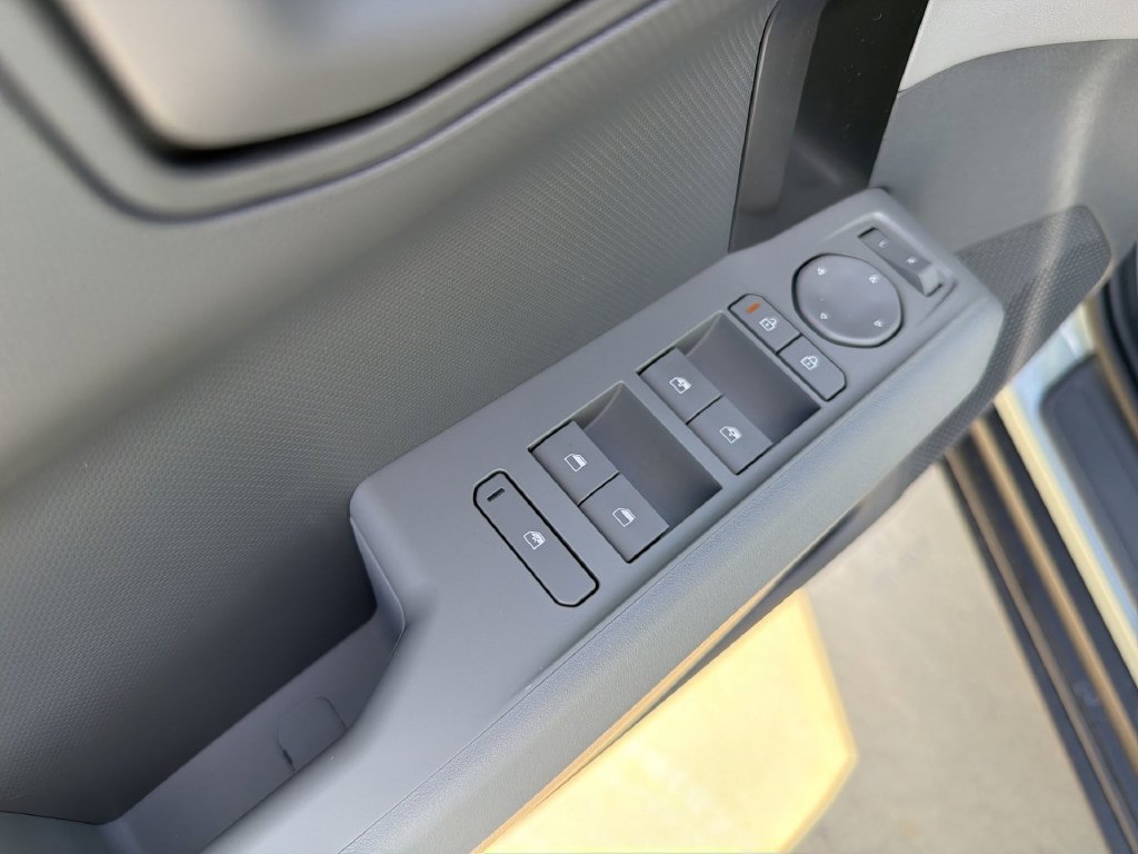 New 2027 Kia EV3 Wind FWD image 16