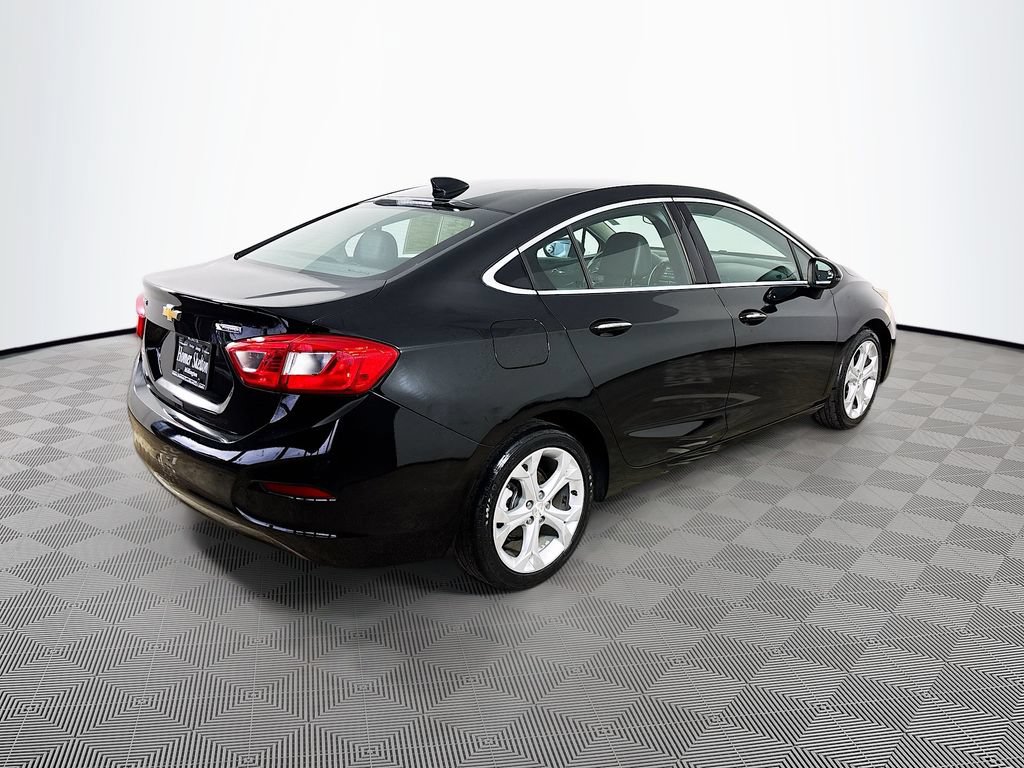 Used 2017 Chevrolet Cruze Premier FWD image 7