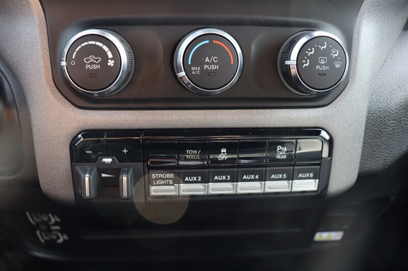 Used 2021 RAM 2500 Tradesman w/ Safety Group AWD/4WD image 14