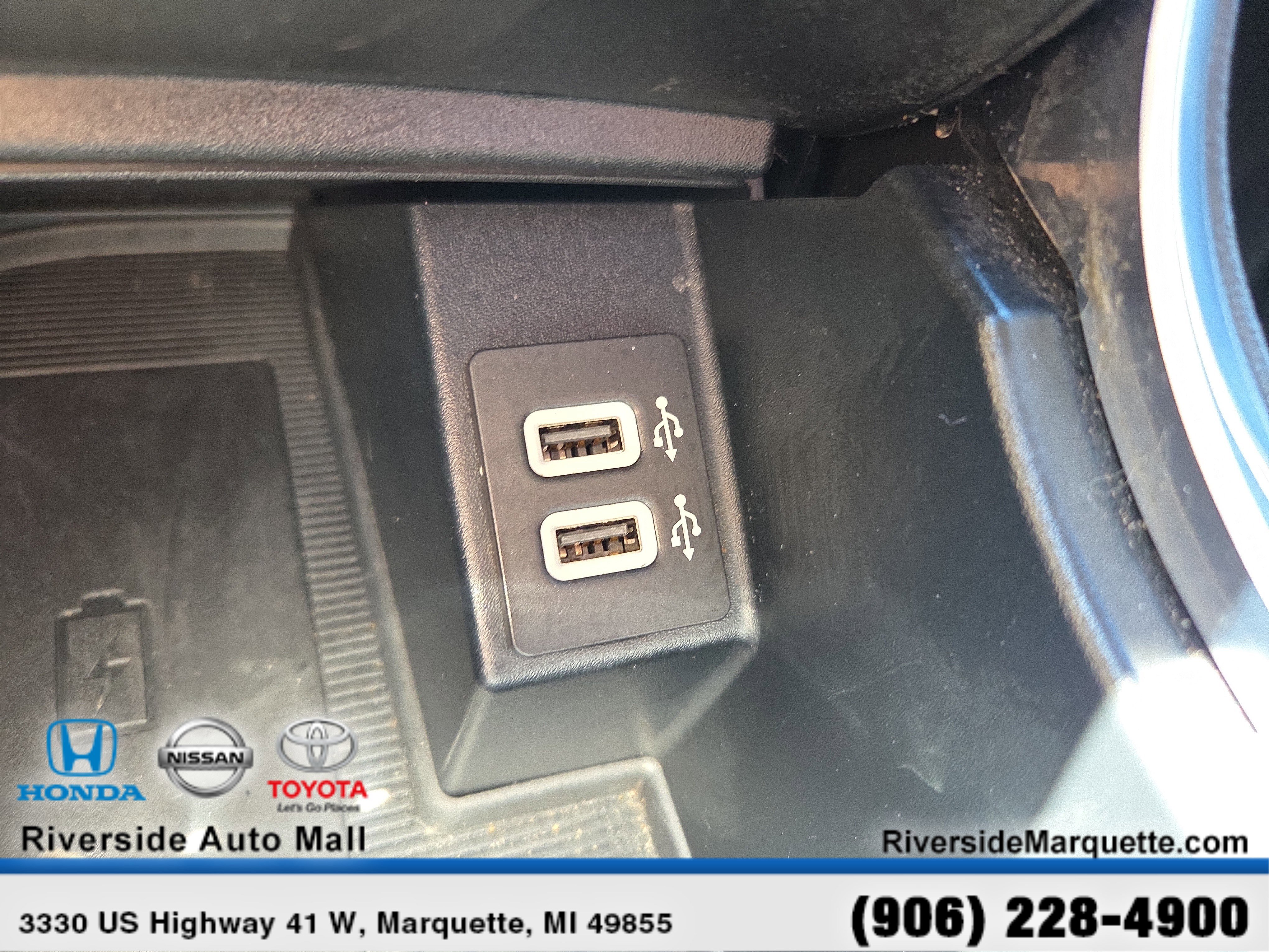 Used 2020 Ford Edge Titanium w/ Equipment Group 301A AWD/4WD image 18