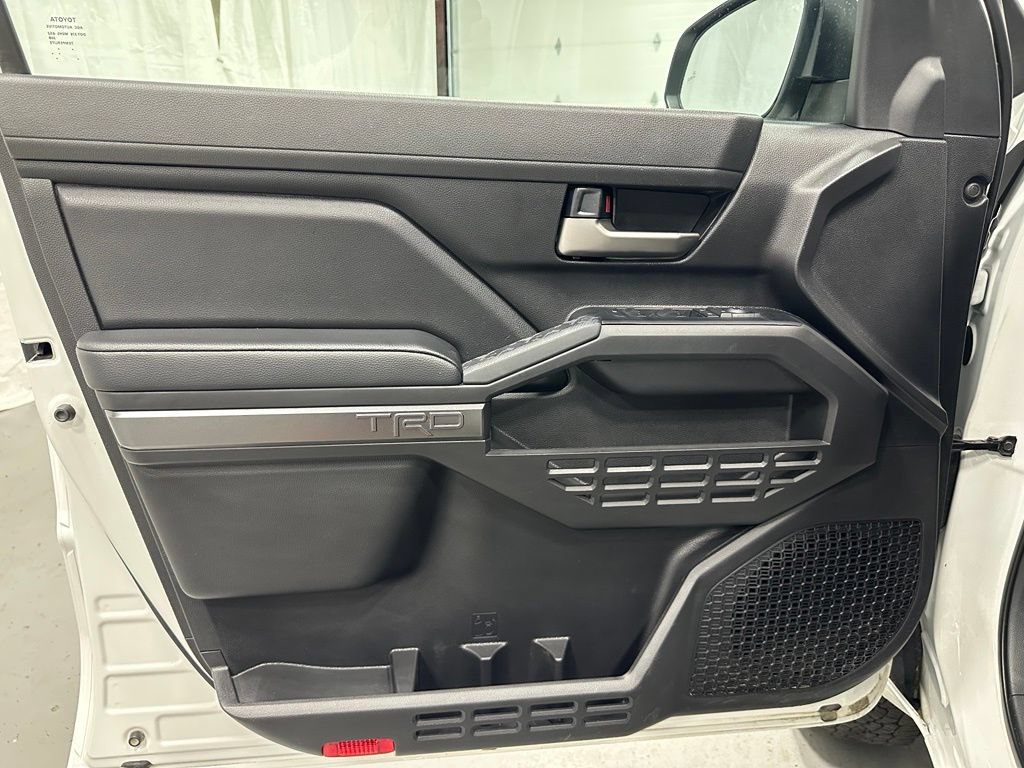 Used 2026 Toyota Tacoma TRD Off-Road AWD/4WD image 8