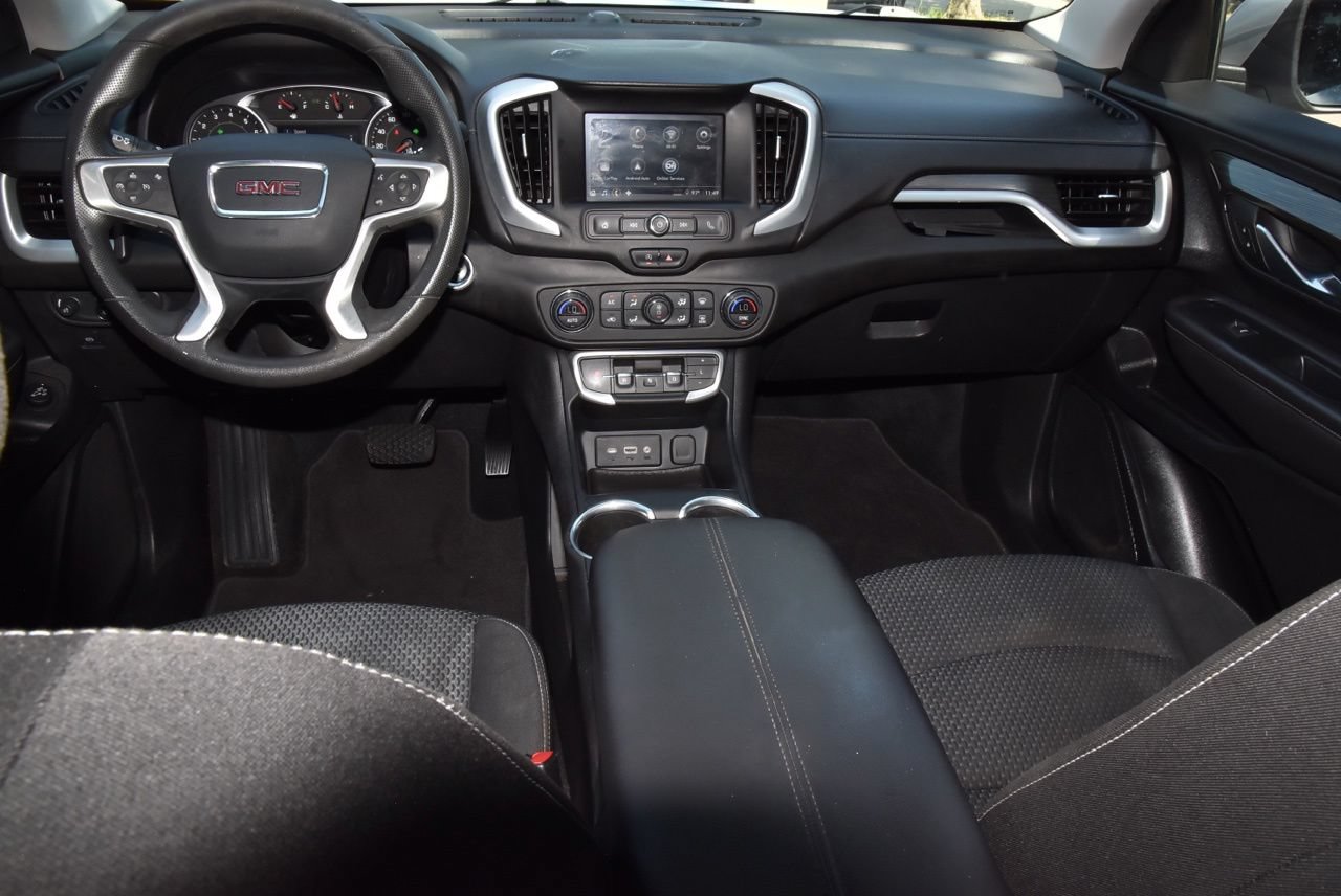 Used 2022 GMC Terrain SLE w/ Driver Convenience Package FWD image 16