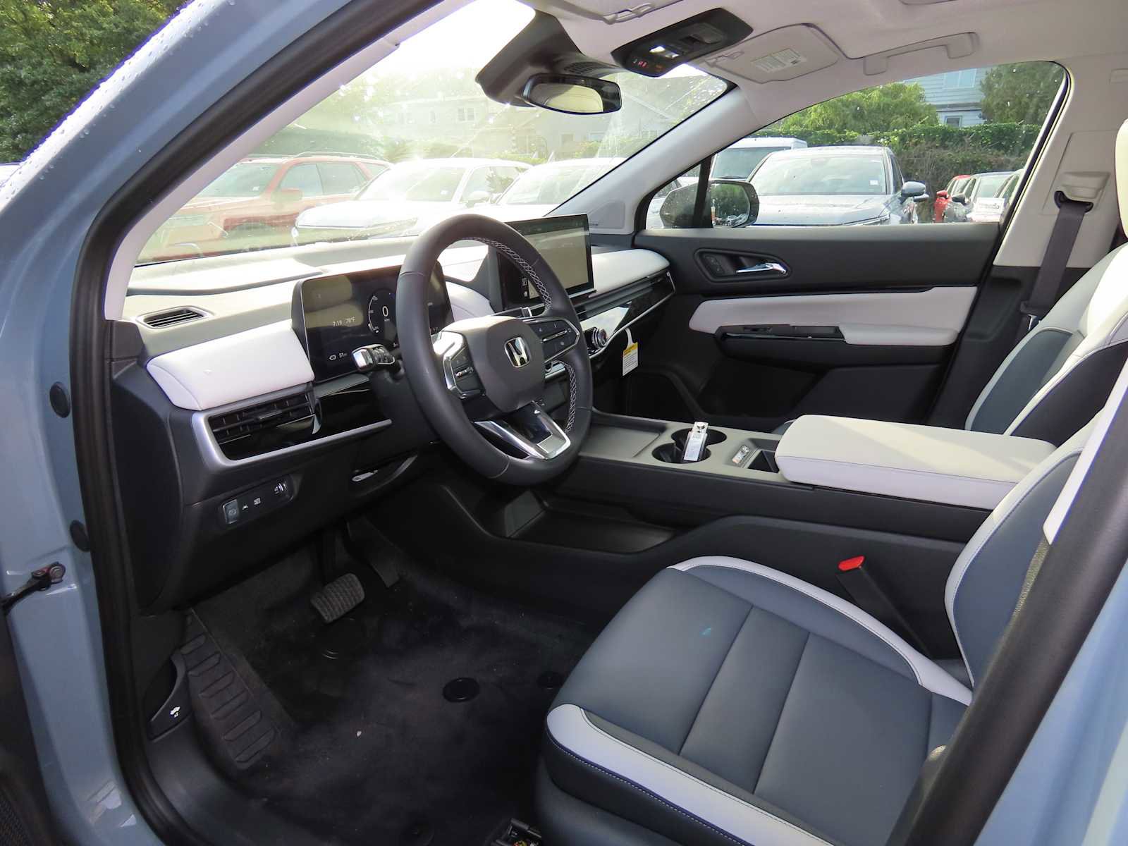 New 2026 Honda Prologue Touring image 2