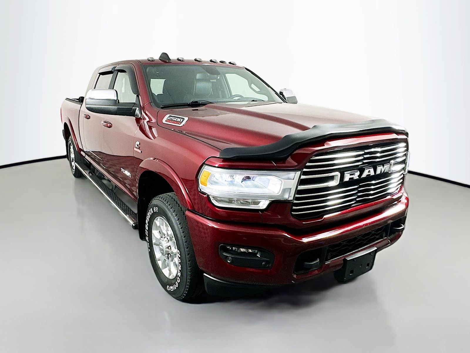 Used 2022 RAM 2500 Laramie AWD/4WD image 1