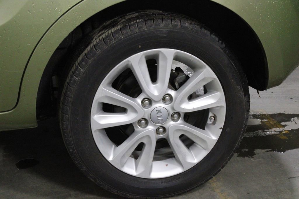 Used 2012 Kia Soul + image 34