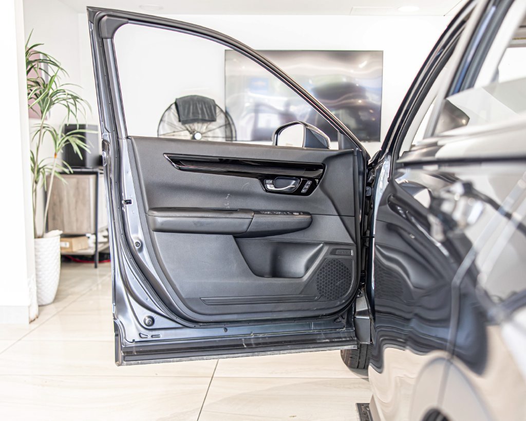 Used 2025 Honda CR-V EX-L image 31