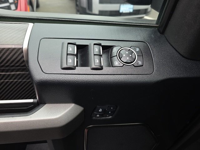 Used 2017 Ford F150 Raptor w/ Equipment Group 802A Luxury image 10