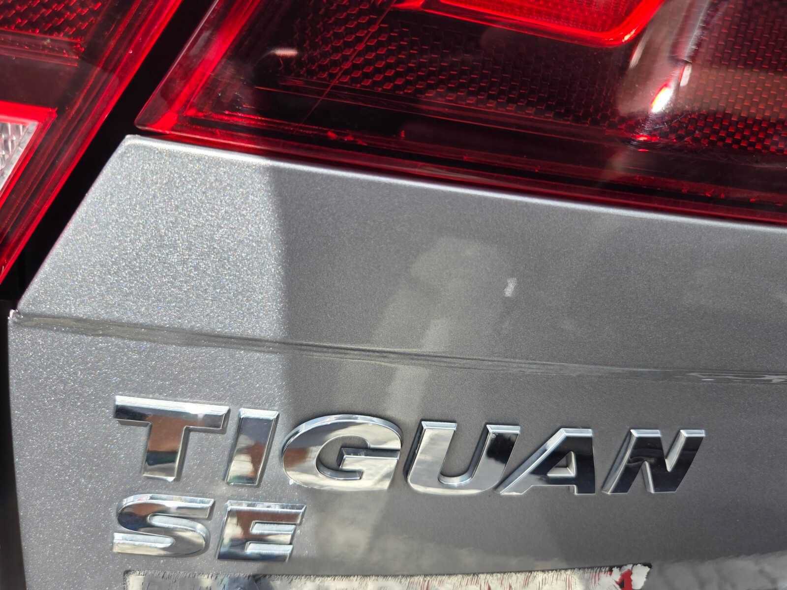 Used 2021 Volkswagen Tiguan SE FWD image 4