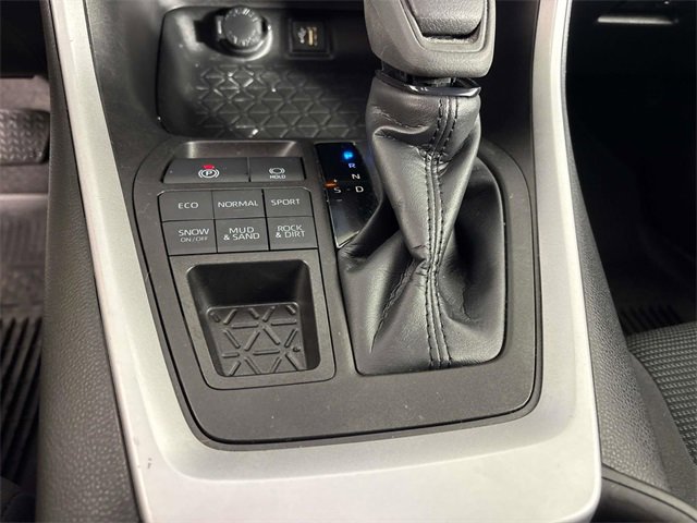 Used 2023 Toyota RAV4 LE image 20