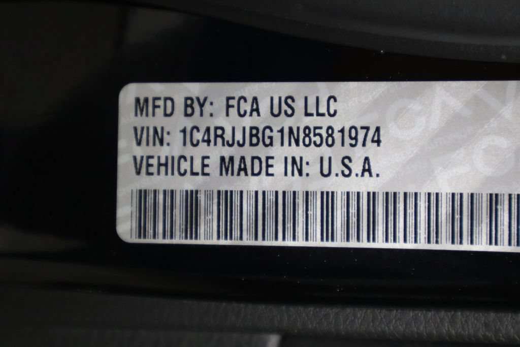 Used 2022 Jeep Grand Cherokee L Limited w/ Black Appearance Package RWD image 39