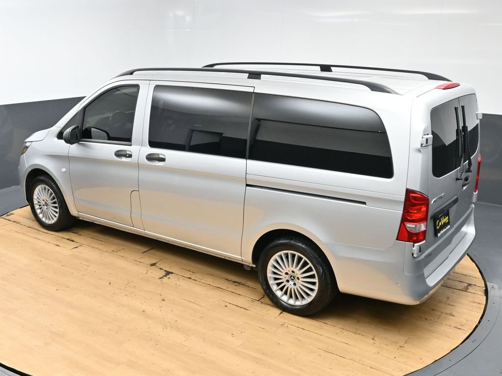 Used 2018 Mercedes-Benz Metris Passenger image 46