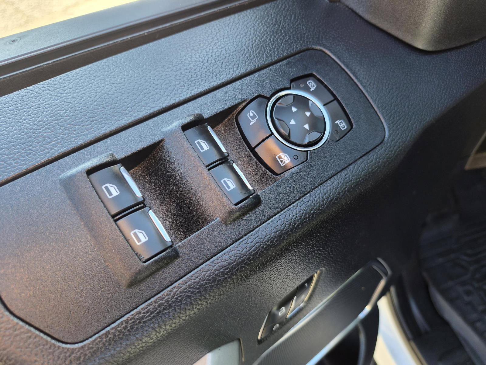 Used 2019 Ford F150 Lariat w/ Equipment Group 502A Luxury AWD/4WD image 17