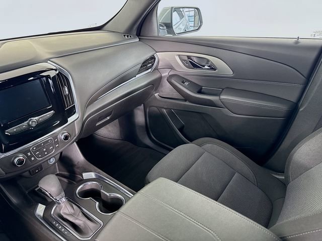 Used 2023 Chevrolet Traverse LT FWD image 23