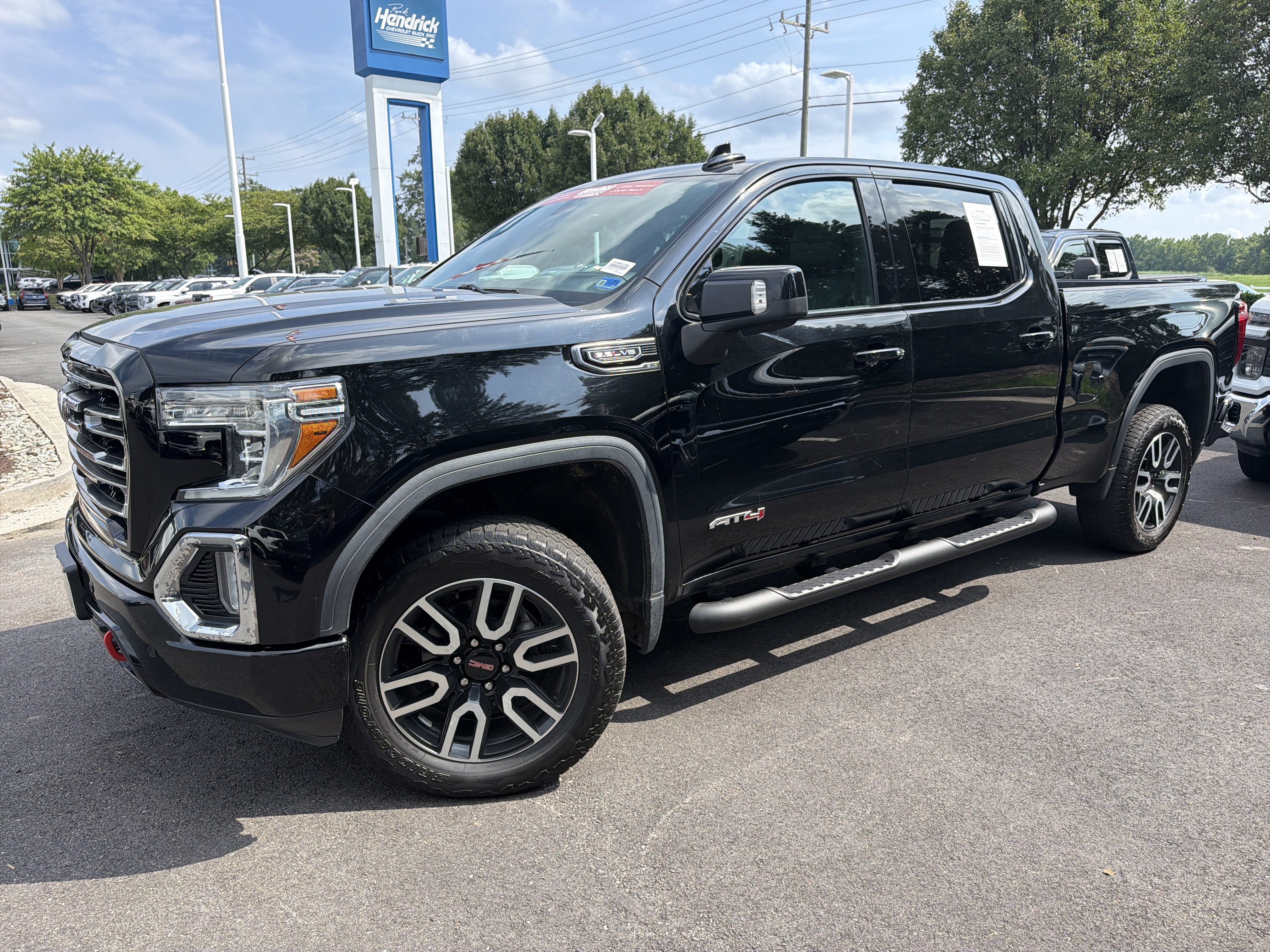 Used 2020 GMC Sierra 1500 AT4 w/ AT4 Premium Package AWD/4WD image 5
