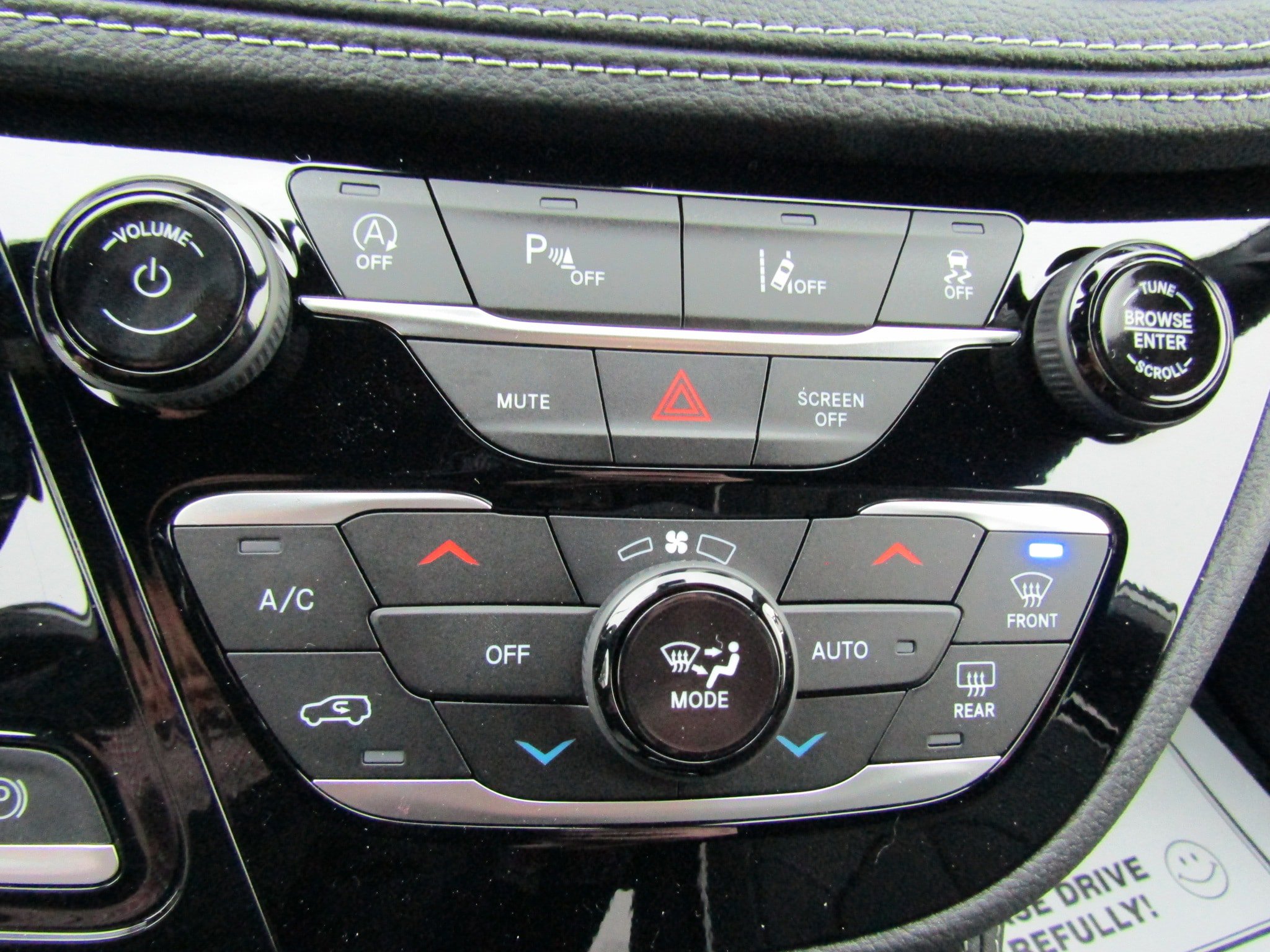 New 2027 Chrysler Pacifica Select FWD image 36