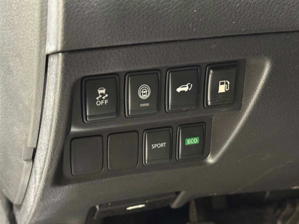 Used 2019 Nissan Rogue SV image 33