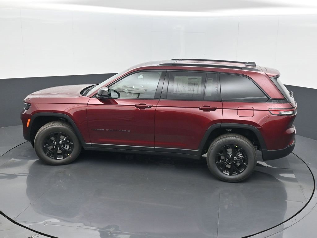 New 2025 Jeep Grand Cherokee Altitude image 41