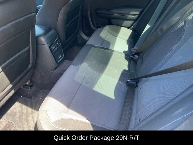 Used 2017 Dodge Charger R/T w/ Driver Confidence Group RWD image 2