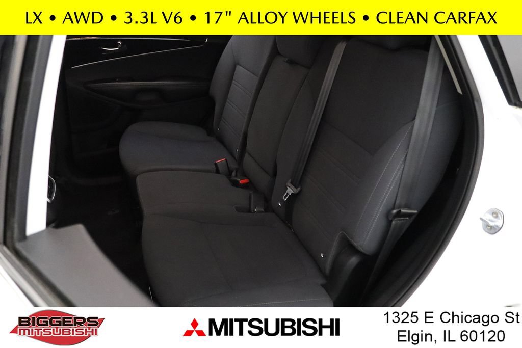 Used 2017 Kia Sorento AWD image 9