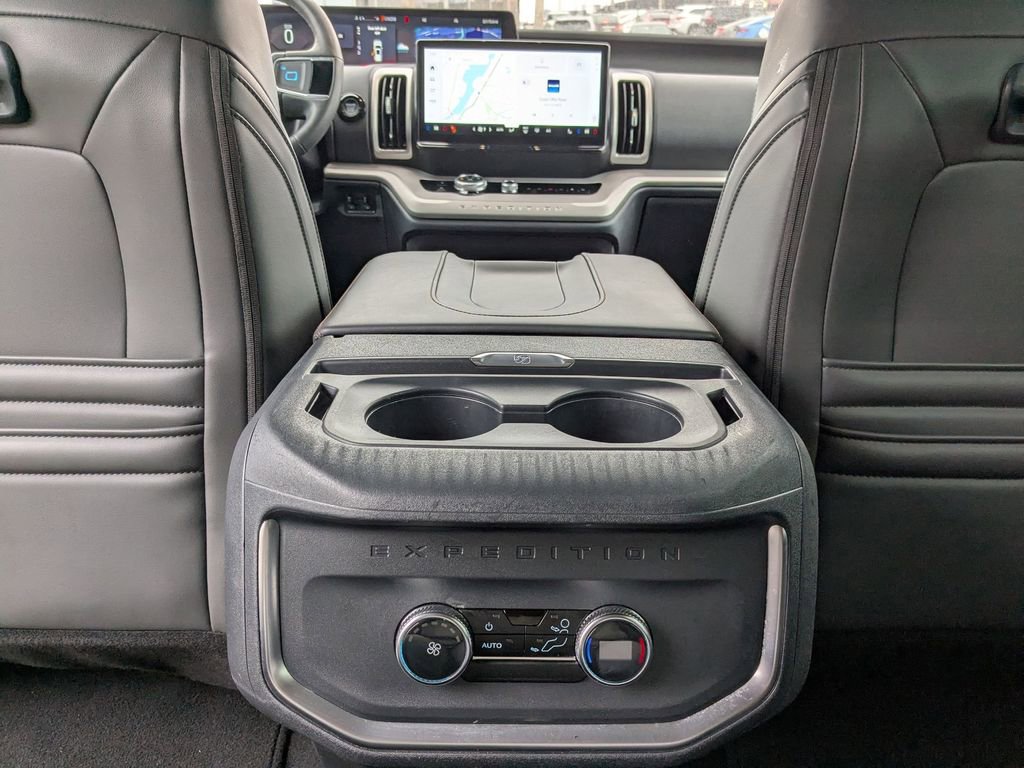 Used 2025 Ford Expedition Max Active image 30