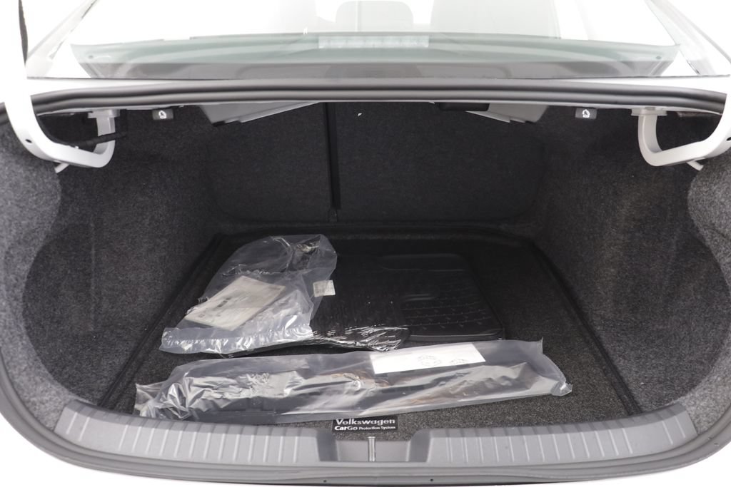 New 2027 Volkswagen Jetta SEL FWD image 19