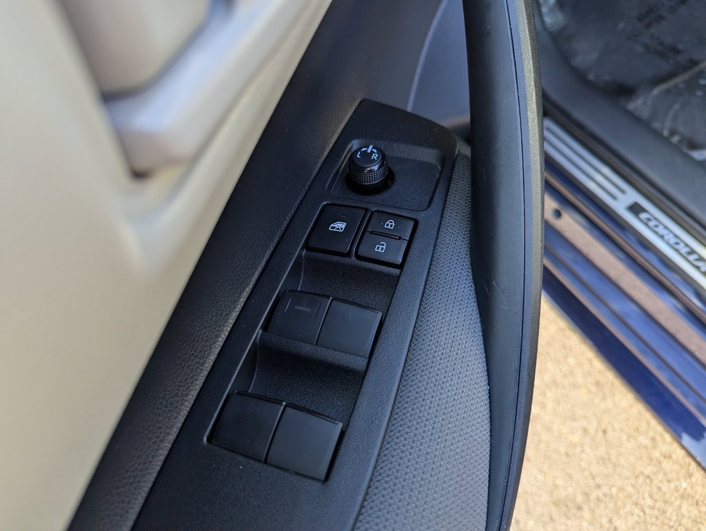 Used 2023 Toyota Corolla LE w/ Carpet Mat Package (TMS) image 14