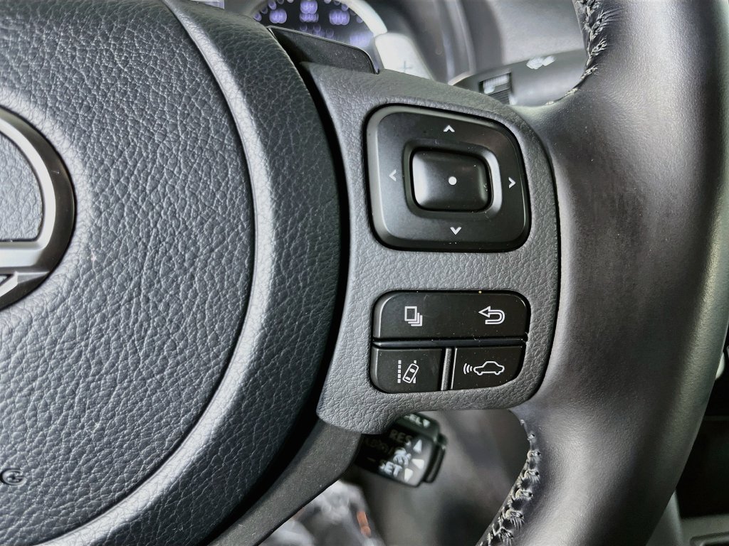 Used 2022 Lexus IS 300 w/ Accessory Package RWD image 15