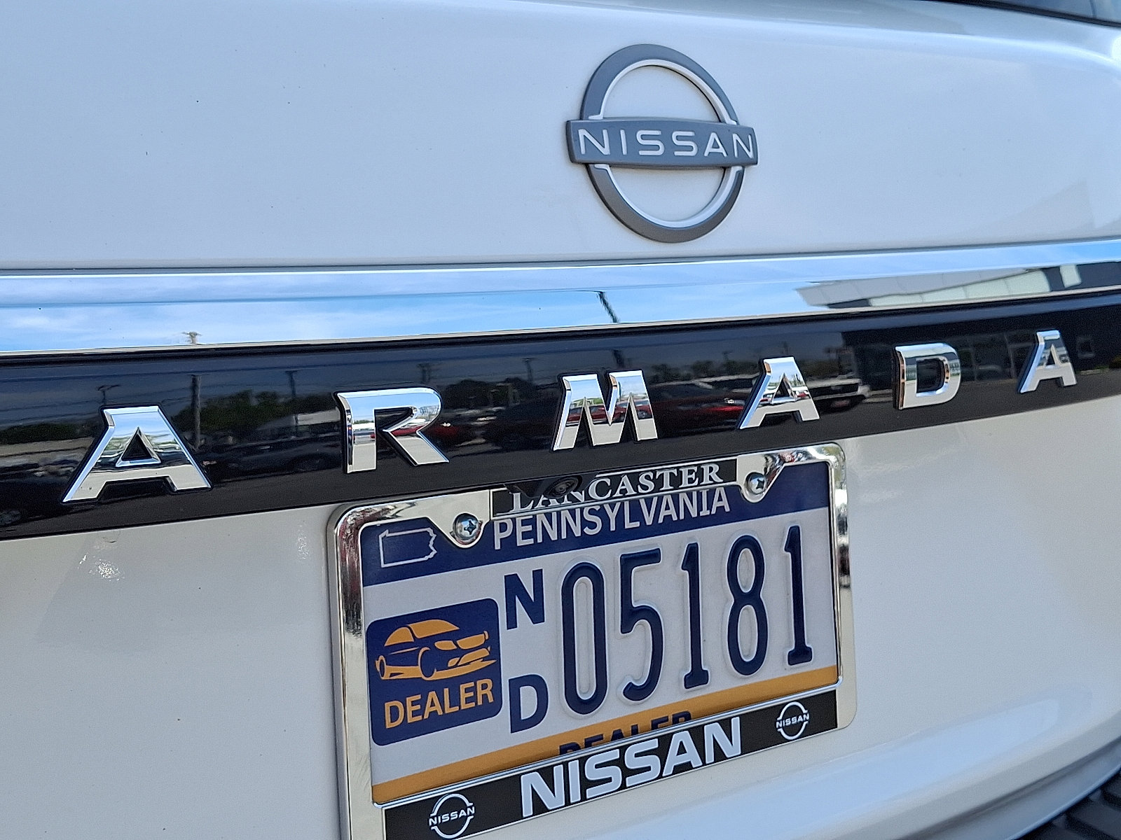 Certified 2024 Nissan Armada Platinum w/ Captain's Chairs Package image 33