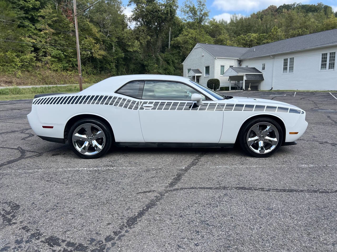 Used 2013 Dodge Challenger SXT w/ Super Sport Group image 2