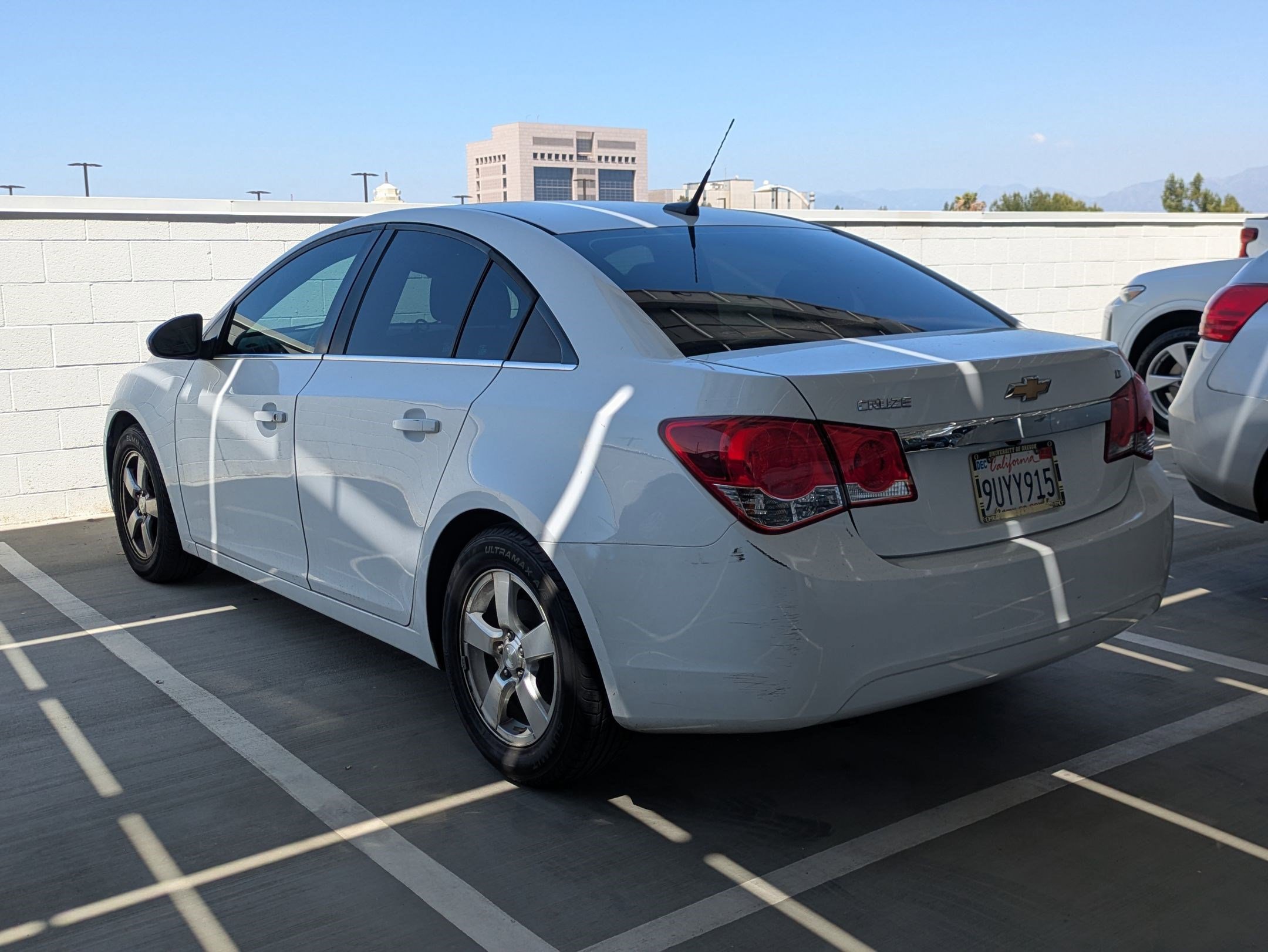 Used 2014 Chevrolet Cruze LT FWD image 3