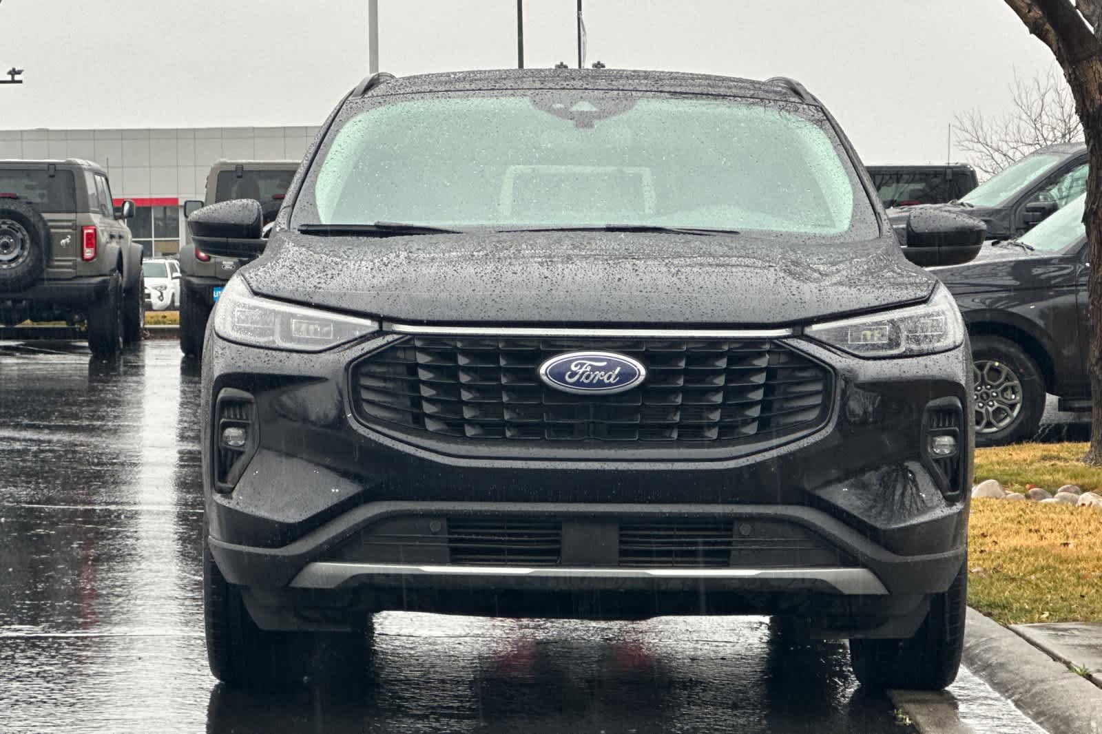 Certified 2025 Ford Escape Platinum image 10