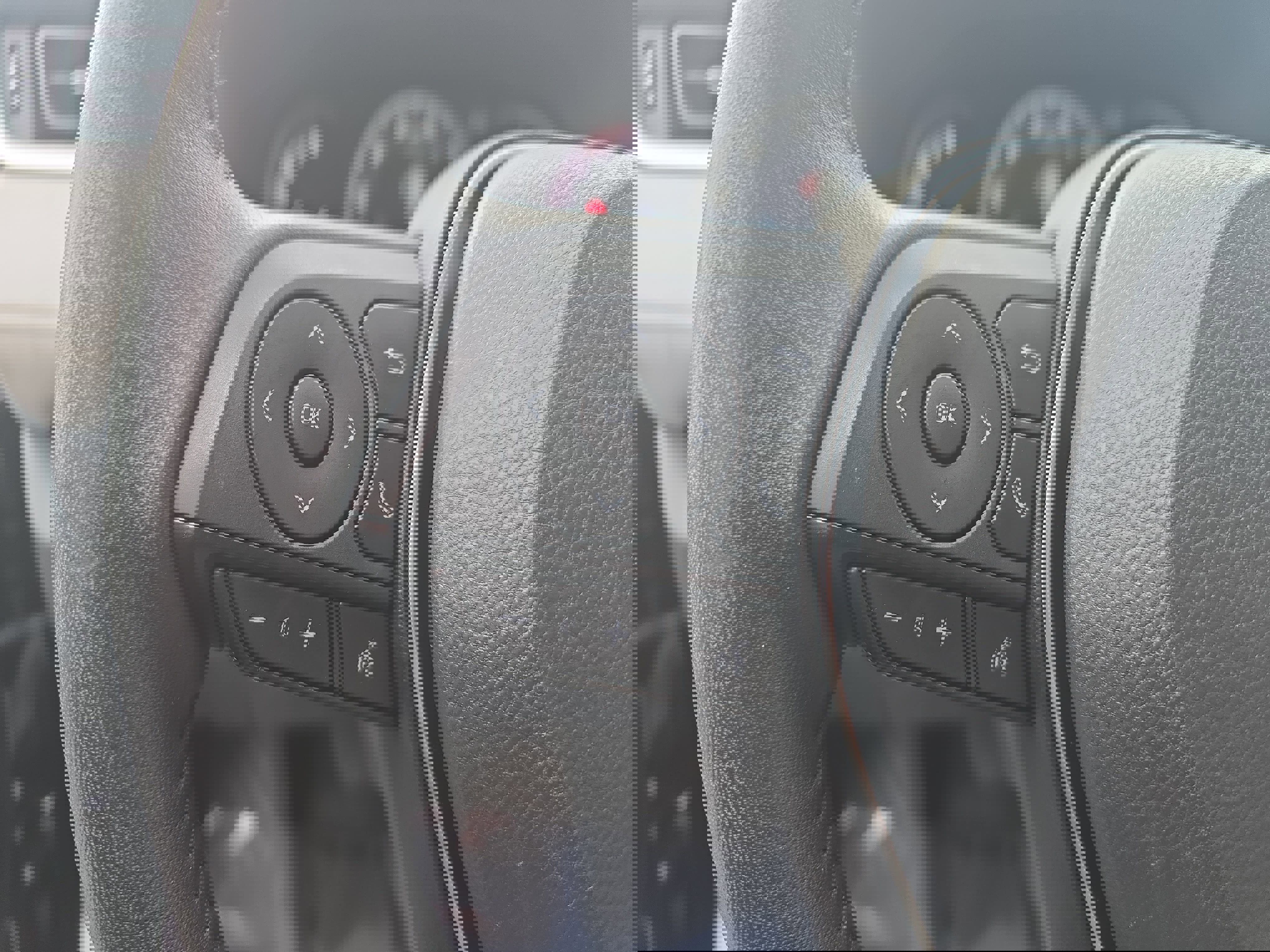 Used 2023 Toyota RAV4 XLE Premium image 18