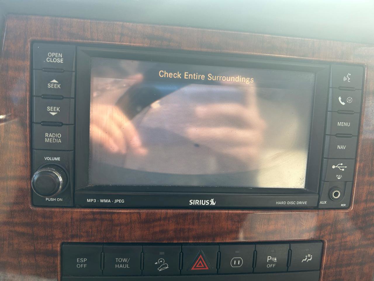 Used 2008 Jeep Commander Limited image 25