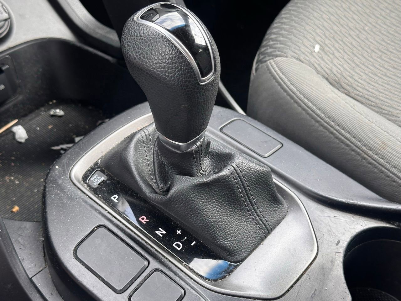 Used 2016 Hyundai Santa Fe Sport image 32