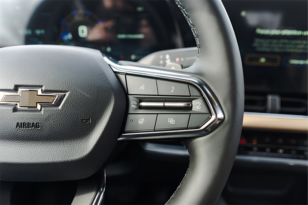 New 2026 Chevrolet Equinox ACTIV w/ Convenience Package III image 11