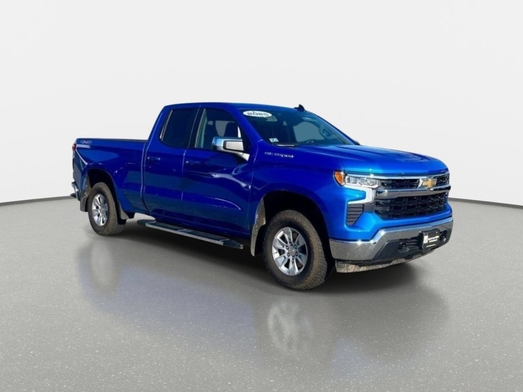 Used 2025 Chevrolet Silverado 1500 LT w/ Protection Package AWD/4WD image 7