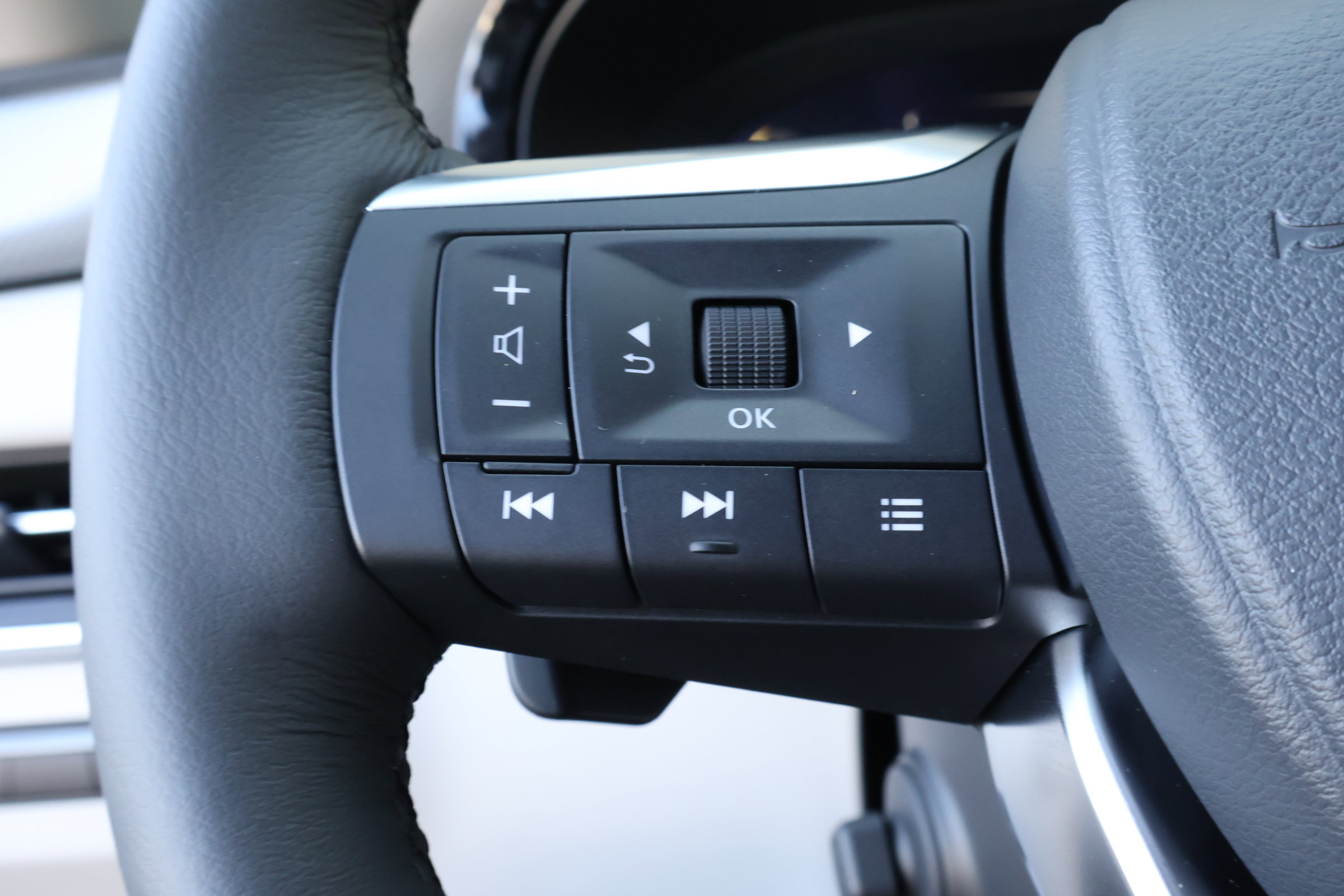 Used 2026 INFINITI QX60 Luxe w/ Cargo Package image 29