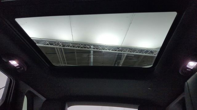 Certified 2023 Cadillac XT5 Premium Luxury w/ LPO, Floor Liner Package image 18