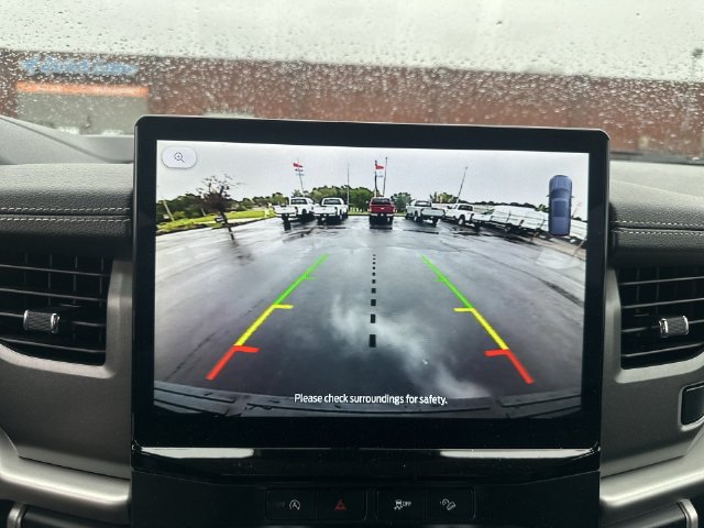 Used 2024 Ford Expedition XLT AWD/4WD image 31