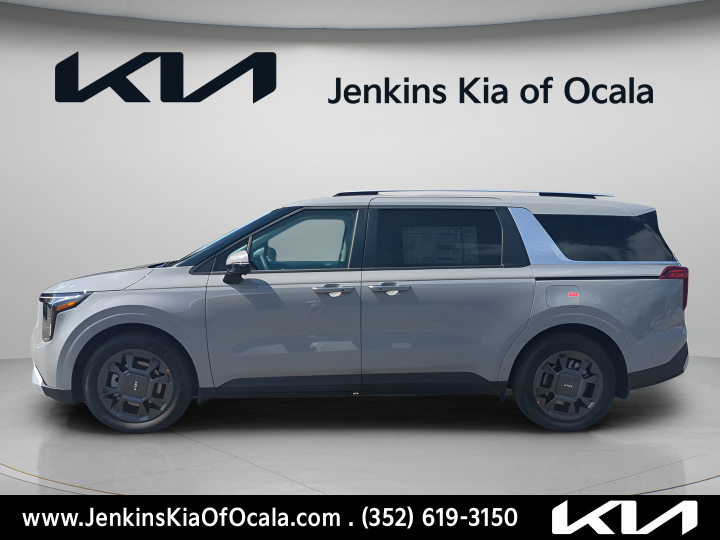 Certified 2026 Kia Carnival EX FWD image 6