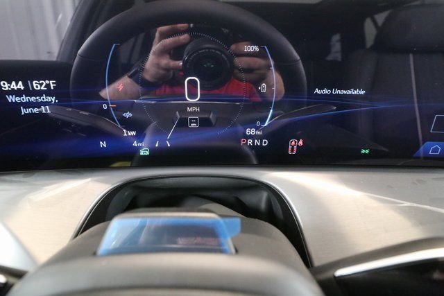 New 2026 Cadillac Vistiq Sport image 12