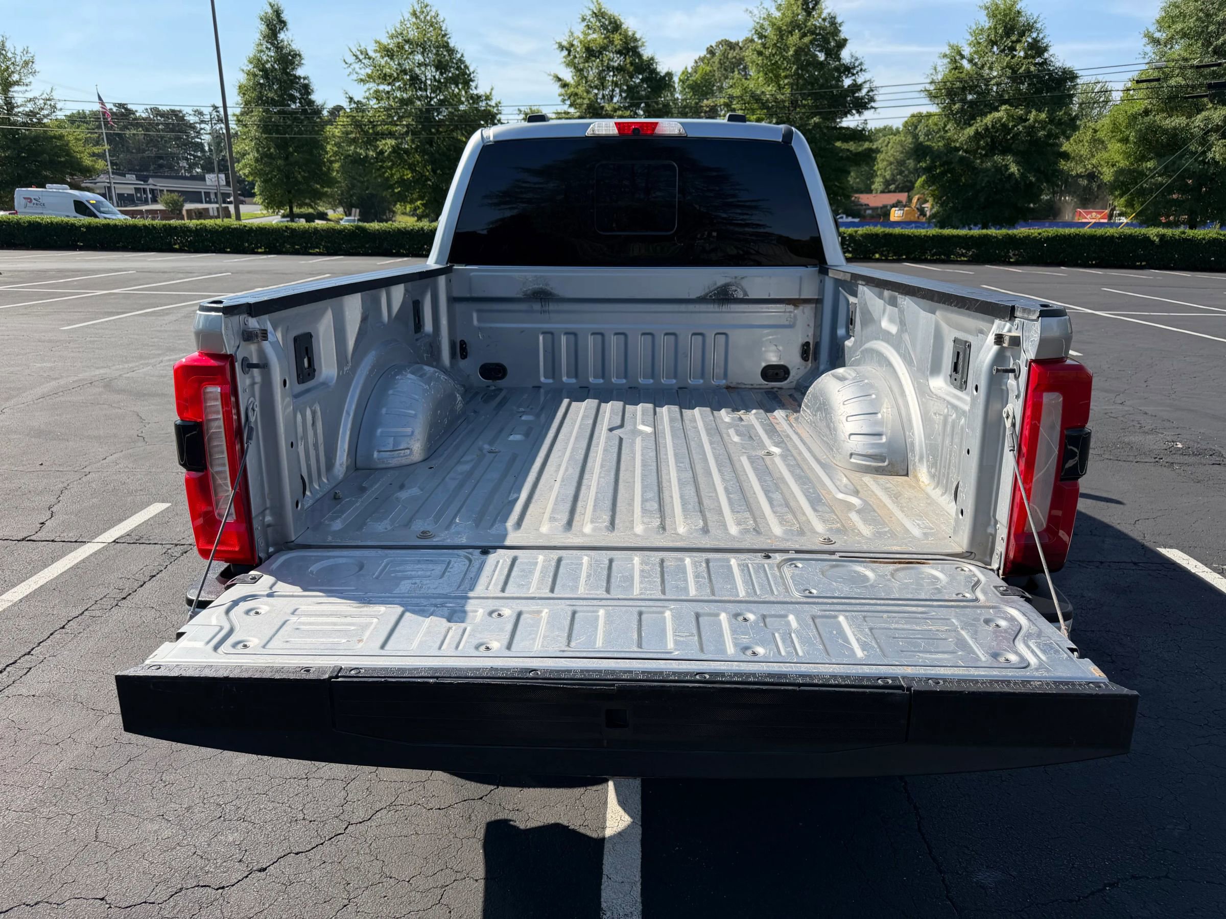 Used 2023 Ford F250 XL w/ STX Appearance Package AWD/4WD image 9